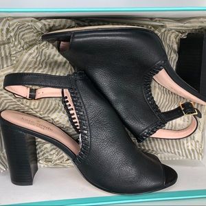 Kate Spade Orelene Sandals 9.5